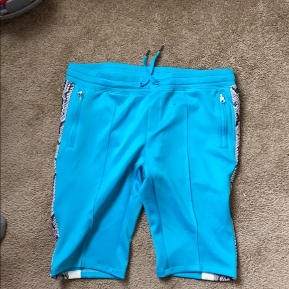 Posh by v set - Picture 3 of 4